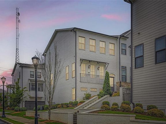 3rd image of 1780 Morningtide Ln NE