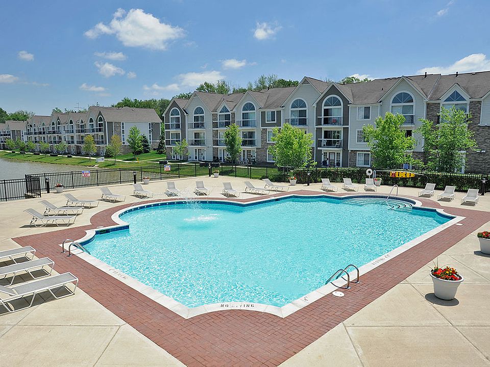 Swimming Pool and Sundeck