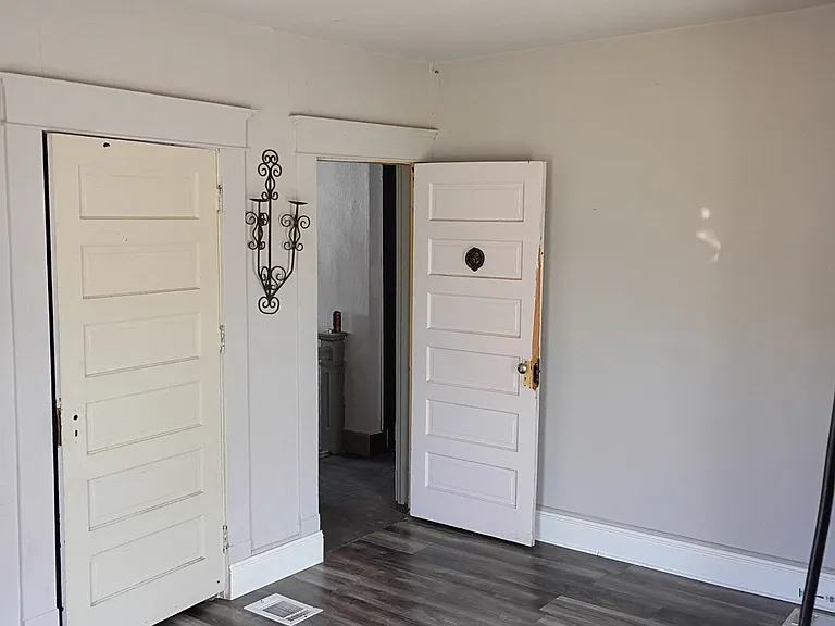 118 N Nebraska St — Photo 6