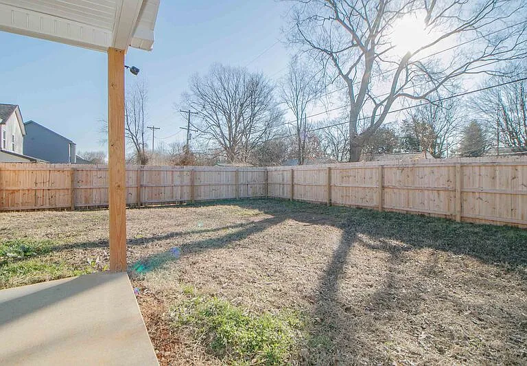 220 King Rd — Photo 15