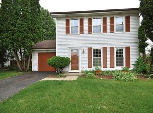 1004 Churchill Dr, Naperville, IL 60563