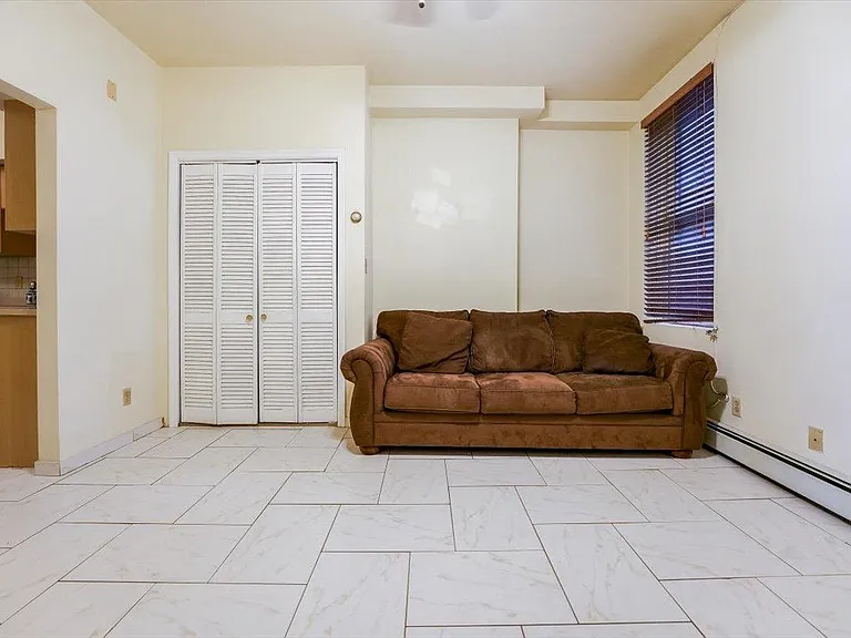 1020 Park Ave #8 — Photo 19
