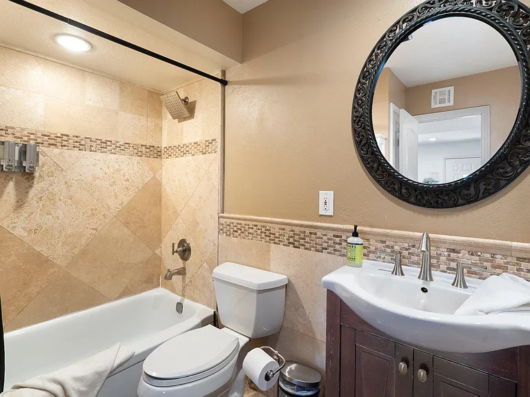 8356 E Avalon Dr — Photo 20
