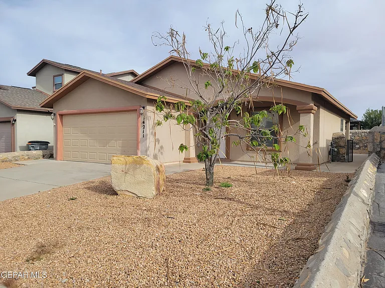 14211 Otter Point Dr — Photo 4