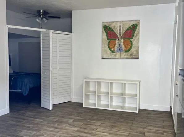 1000 NW 207th St, Miami Gardens, FL 33169