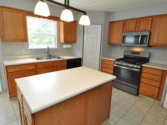 3rd image of 4157 Demorest Cove Ct