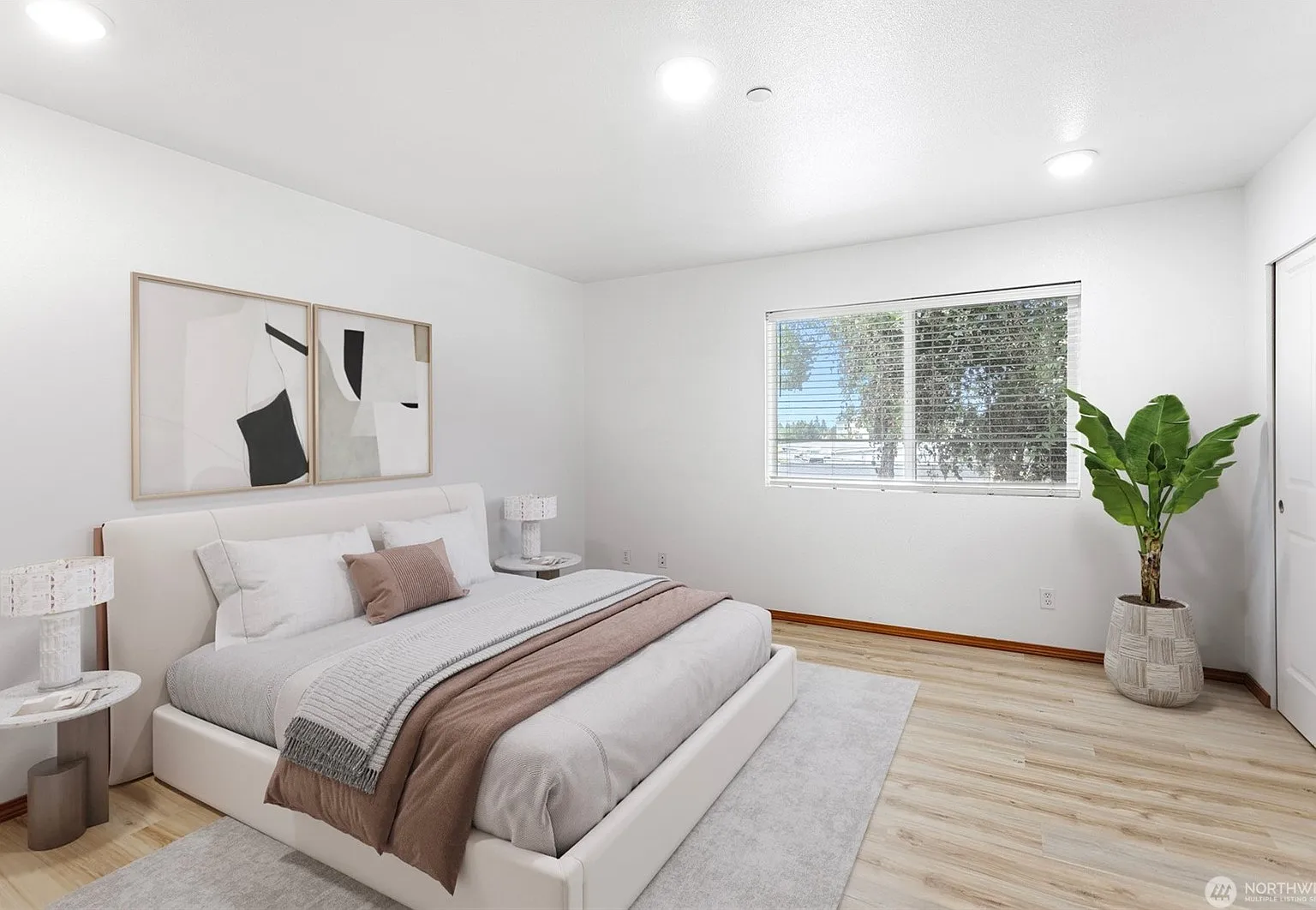 2 bed, 1140 sqft, $2,500 — Photo 3