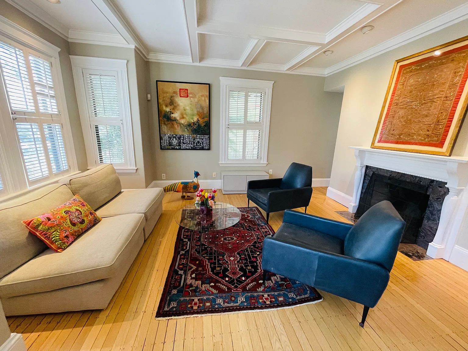 4 bed, 2.5 bath, 2386 sqft, $7,500 — Photo 2