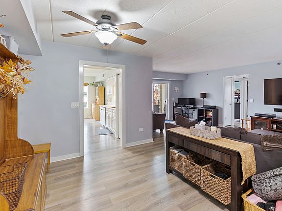 3rd image of 6815 Forestview Dr APT 2D
