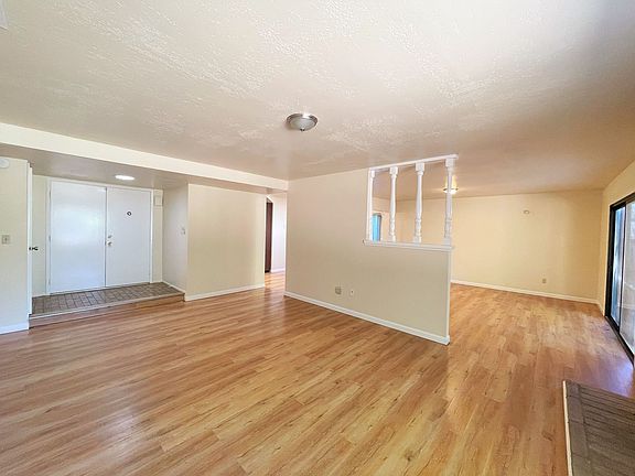 4th image of 3630 Mulholland Way