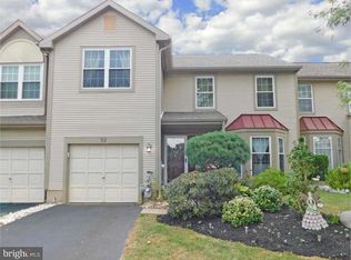 52 Magnolia Dr, Newtown, PA 18940