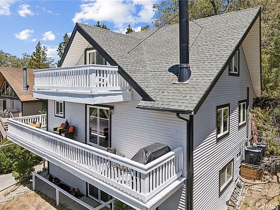 3rd image of 1243 Grass Valley Rd