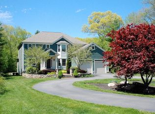 12 Roxanne Rd, Pembroke, MA 02359