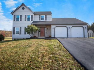 36 Timothy Dr, Mertztown, PA 19539