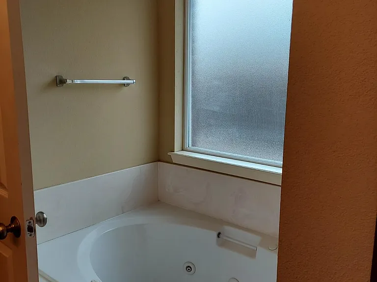 10002 N 102nd East Ave — Photo 15