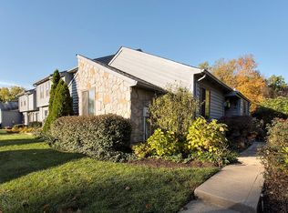 1075 Kensington Ln, Cincinnati, OH