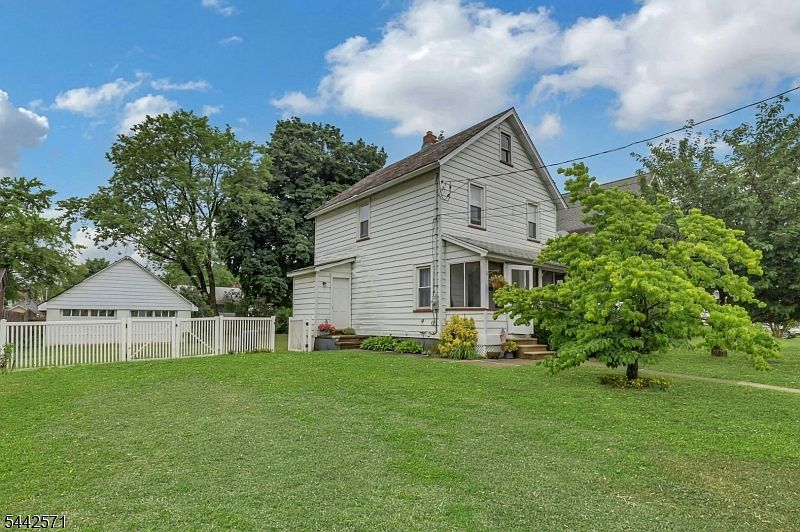 1st image of 36 Furnace Ave