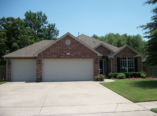 205 N Oak Ave, Broken Arrow, OK 74012