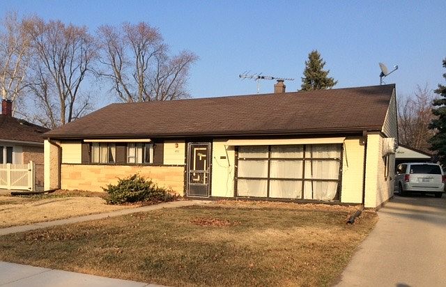 1st image of 937 E Villa Dr