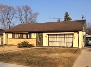 937 E Villa Dr, Des Plaines, IL