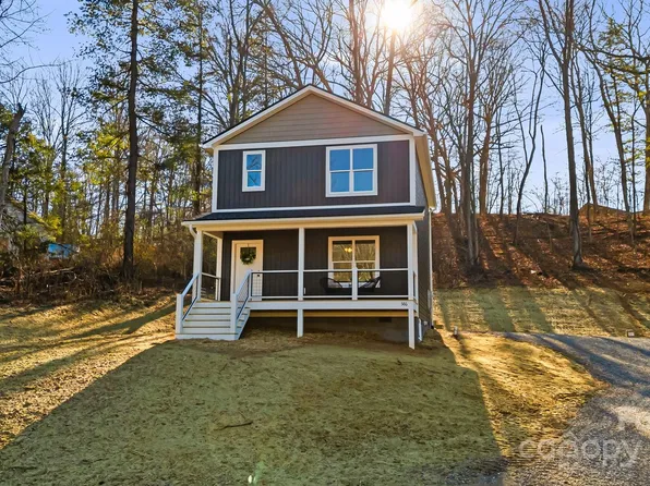 386 Holtzclaw St, Canton, NC 28716