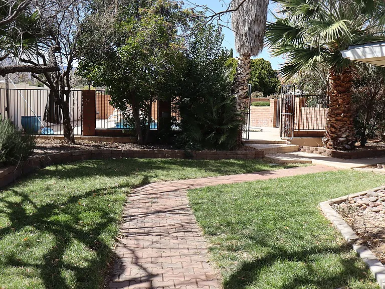 1810 Town And Country Dr — Photo 38