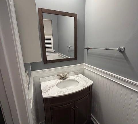 4th image of 312 Amberly Ct