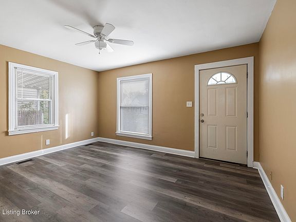 4th image of 3911 Jewell Ave