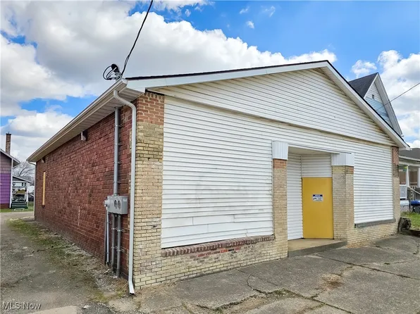 532 Clarendon Ave NW, Canton, OH 44708