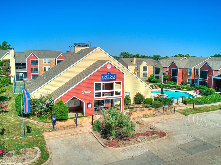 Post Oak Apartments — Photo 38