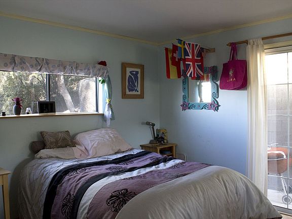 4th image of 54360 Jameson Dr