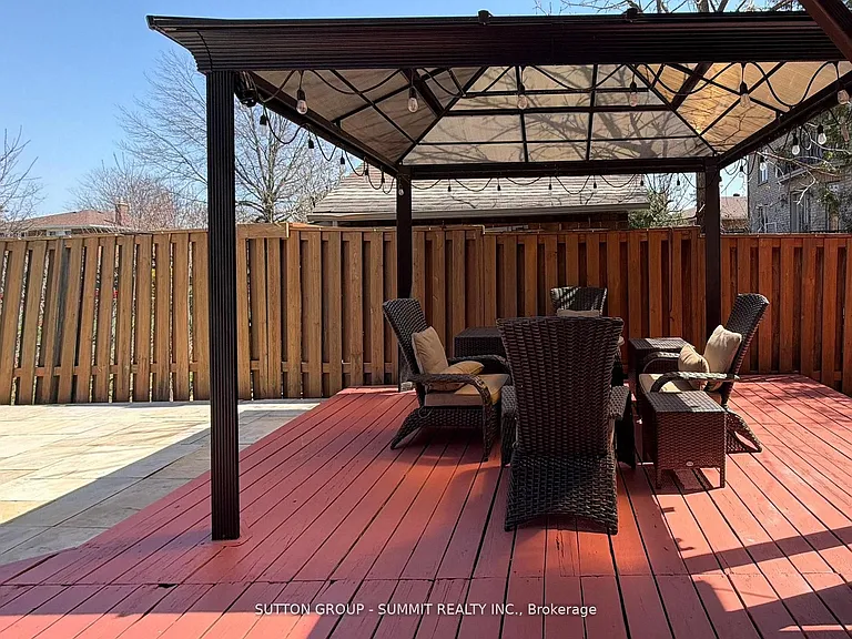 3485 Cawthra Rd — Photo 46