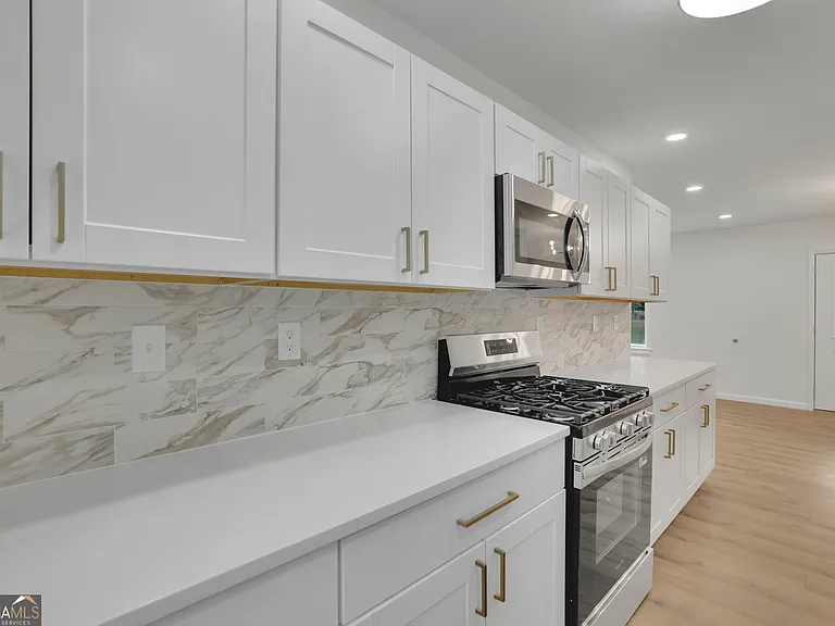 808 S Park Dr SE — Photo 10