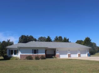 105 Cedar Creek Cv, Kevil, KY 42053