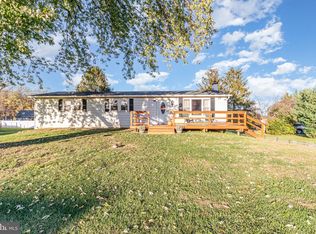 33 Mount Airy Rd, New Providence, PA 17560