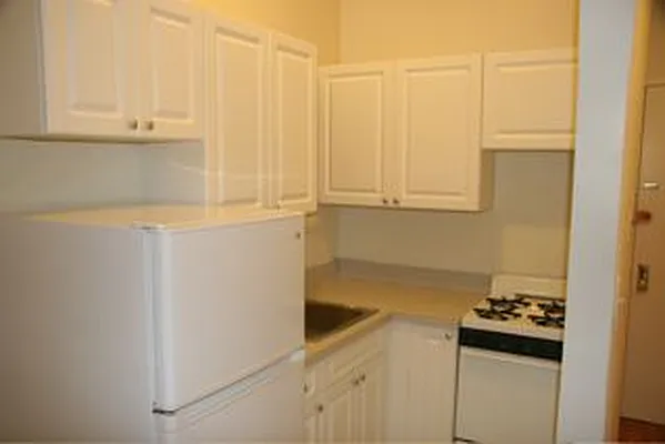 Rented by City Connections Realty | media 57