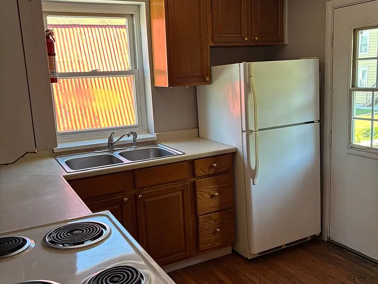 287 Locust Point — Photo 10