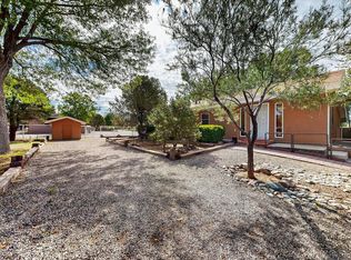 3 Orona Rd, Los Lunas, NM 87031