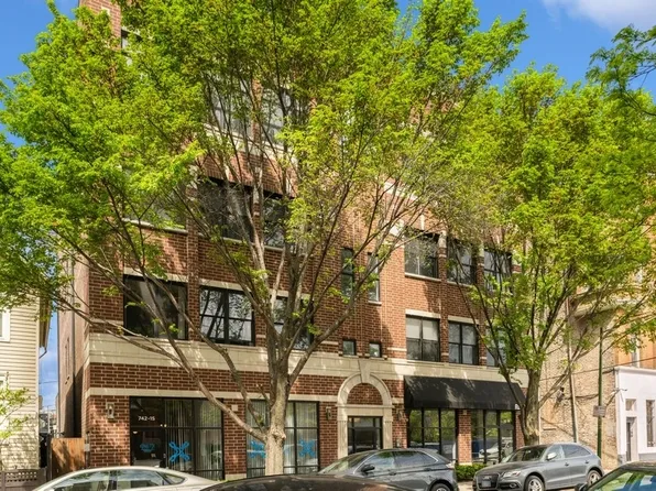 742 N Ada St Unit 3S, Chicago, IL 60642