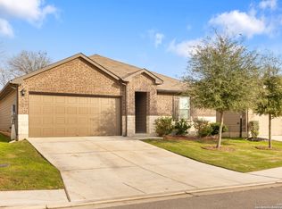 837 MARGAY LOOP, Seguin, TX 78155