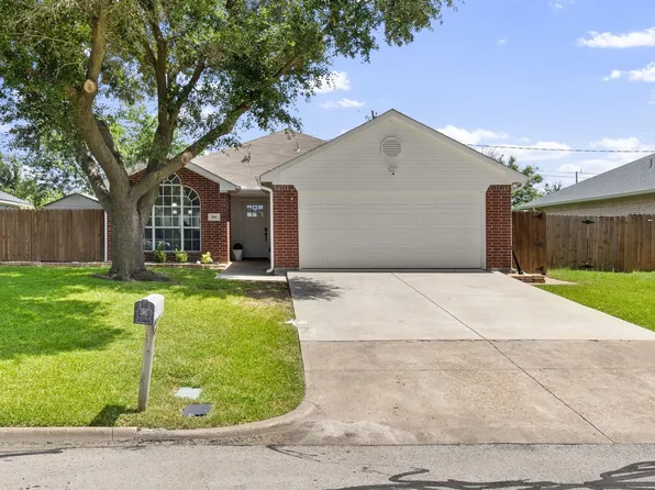 504 Fort Worth St, Mansfield, TX 76063