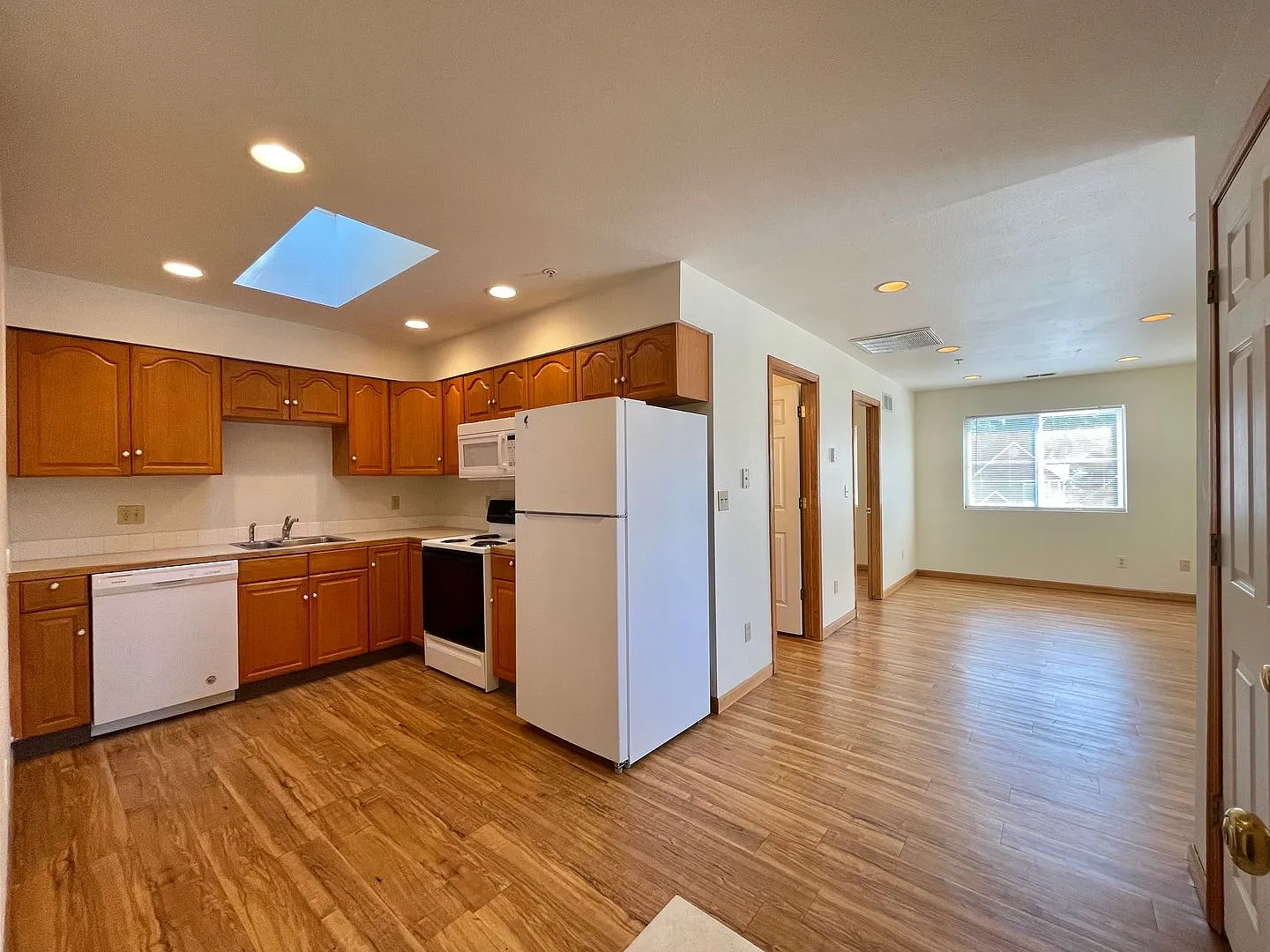 Low Security Deposit!! August Free Rent!! Adorable Downtown Fort Collins Apartment | Walk to Old ... — Photo 1