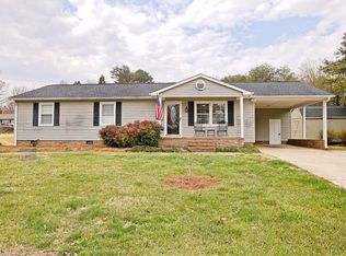 4403 Hollow Hill Rd, Kernersville, NC 27284