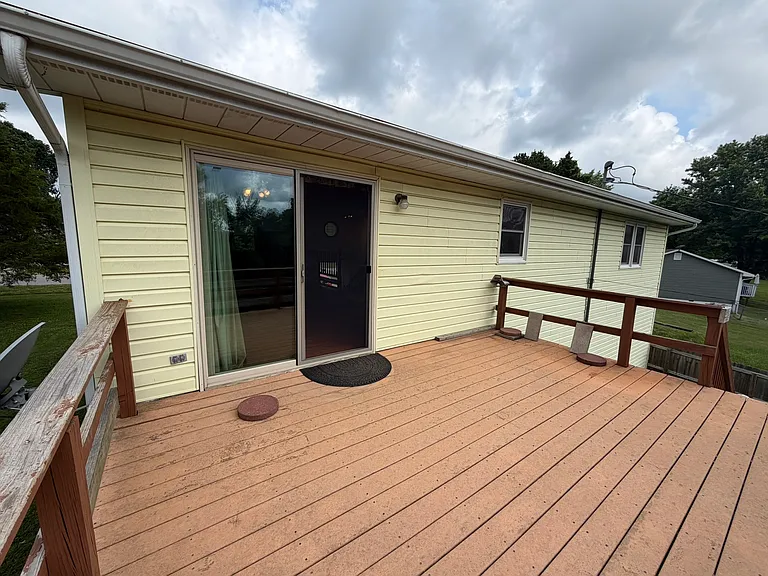 20740 Harris Ln — Photo 10