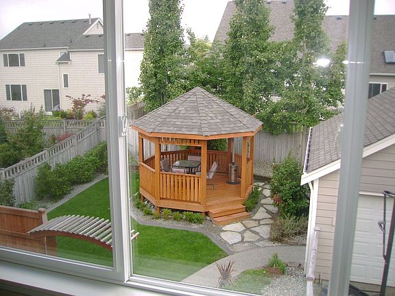 Rear Yard Gazebo, Hot Tub and Professional Landscaping