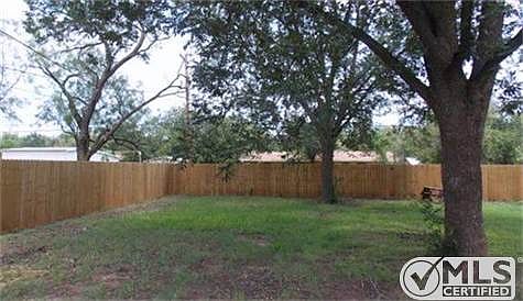 2nd image of 1261 Beechwood Ln