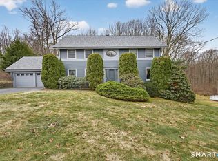 15 Farm Brook Court, Hamden, CT 06514