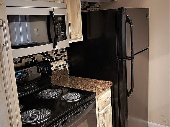 4th image of 9170 Forest Ln APT 133
