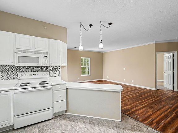 5th image of 1186 Periwinkle Dr