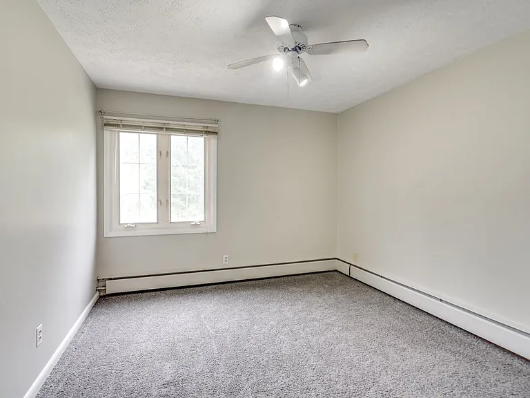 381 Hickory Hill Rd — Photo 9